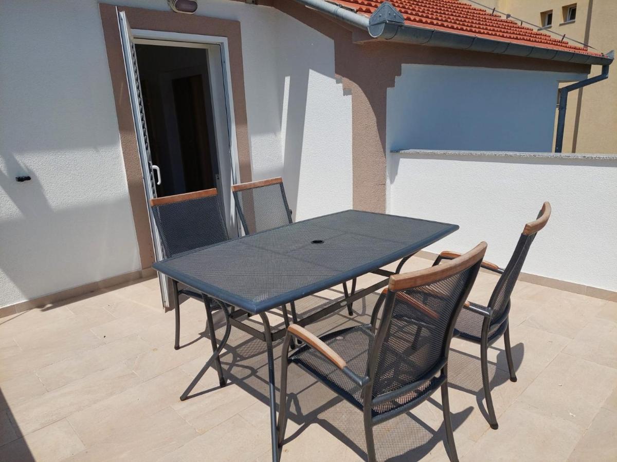 Apartments "Jope I Toni" Biograd Na Moru Zewnętrze zdjęcie